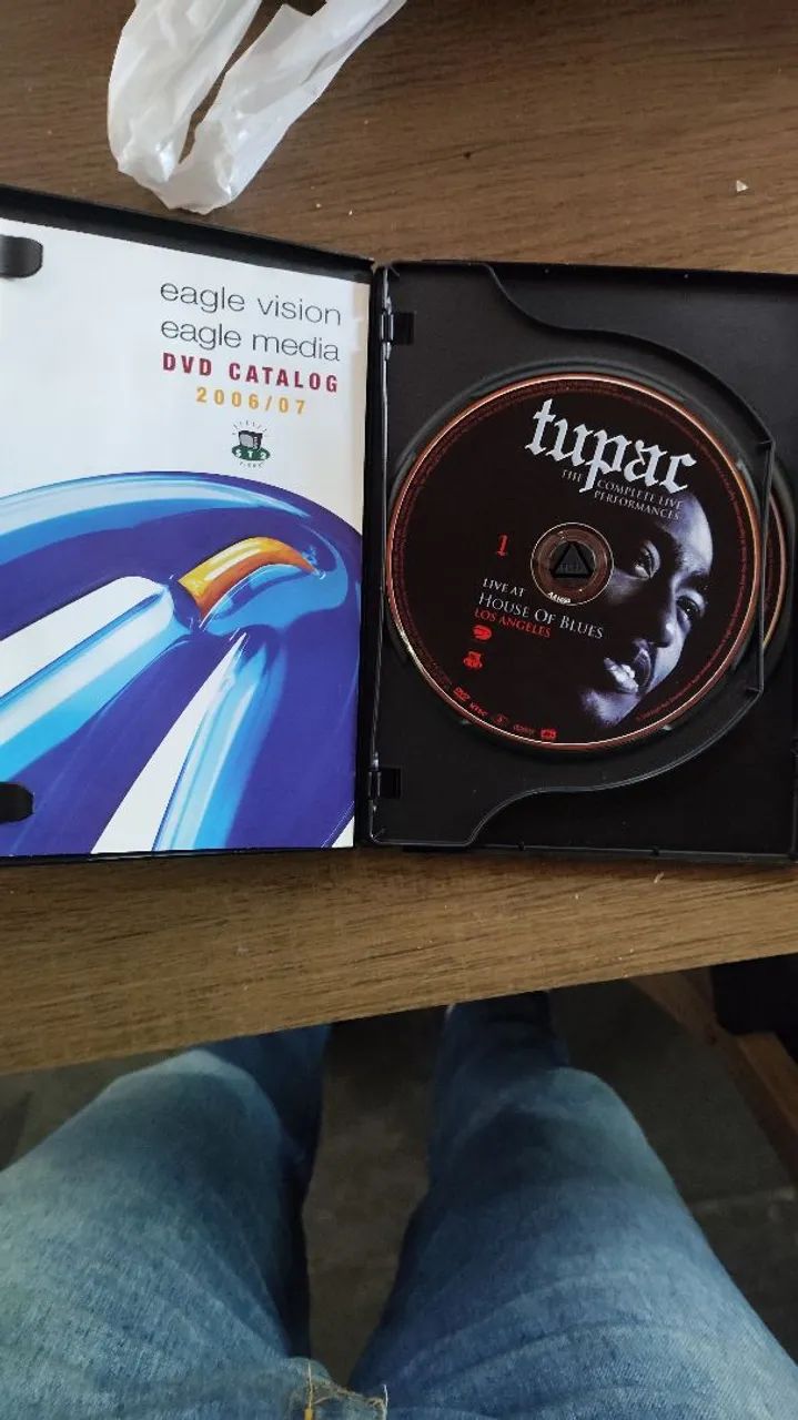 Dvd edição especial Tupac  - Foto 3