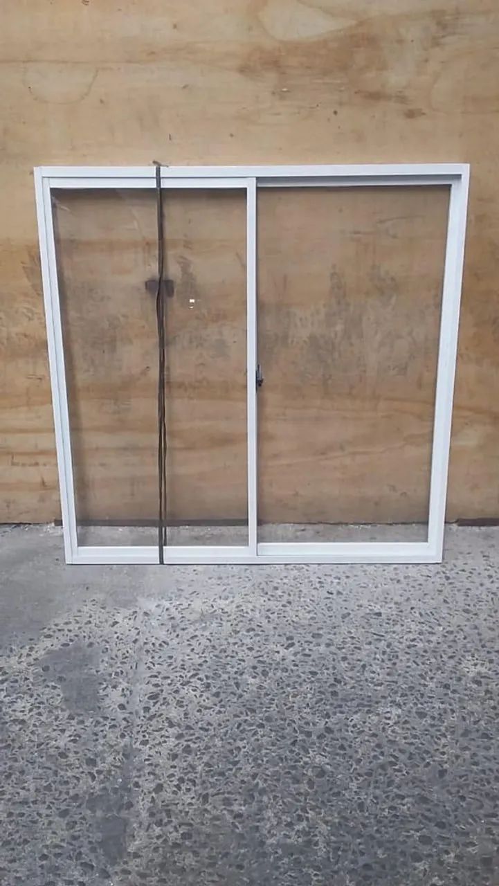 Janela alumínio duas folhas
