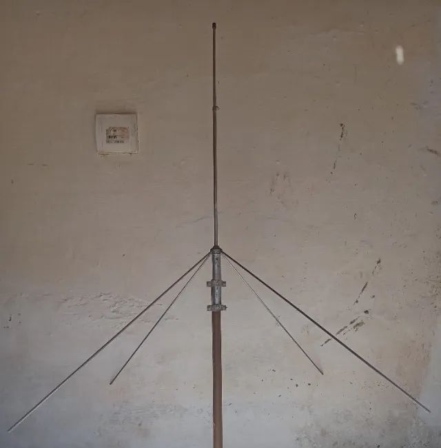 Antena Plano Terra 1/4 0db VHF/FM