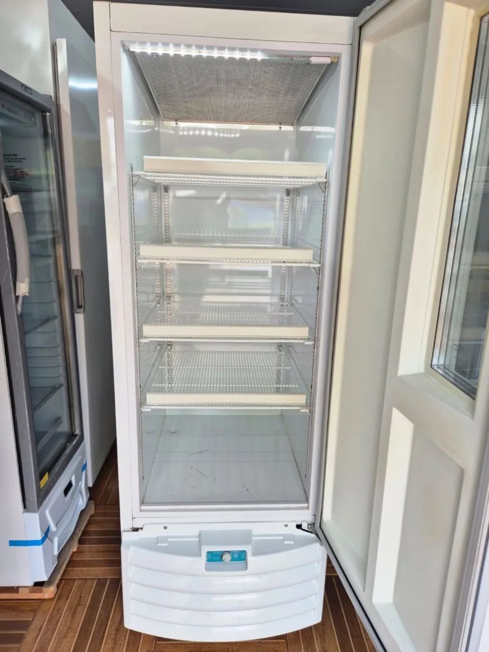 Freezer Vertical Metalfrio 550 litros  - Foto 5