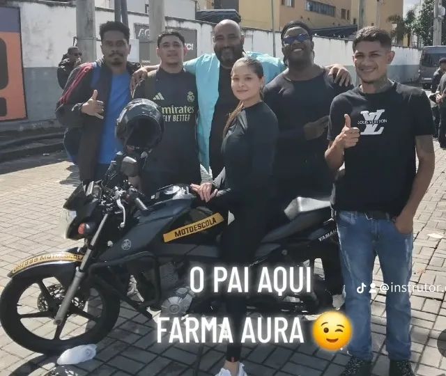 AULA PRÁTICA DE MOTO 