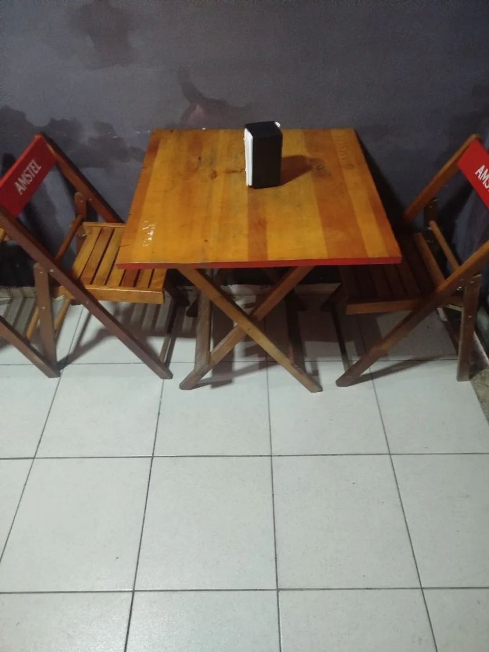 Conjunto de Mesa com 4 cadeiras  - Foto 2
