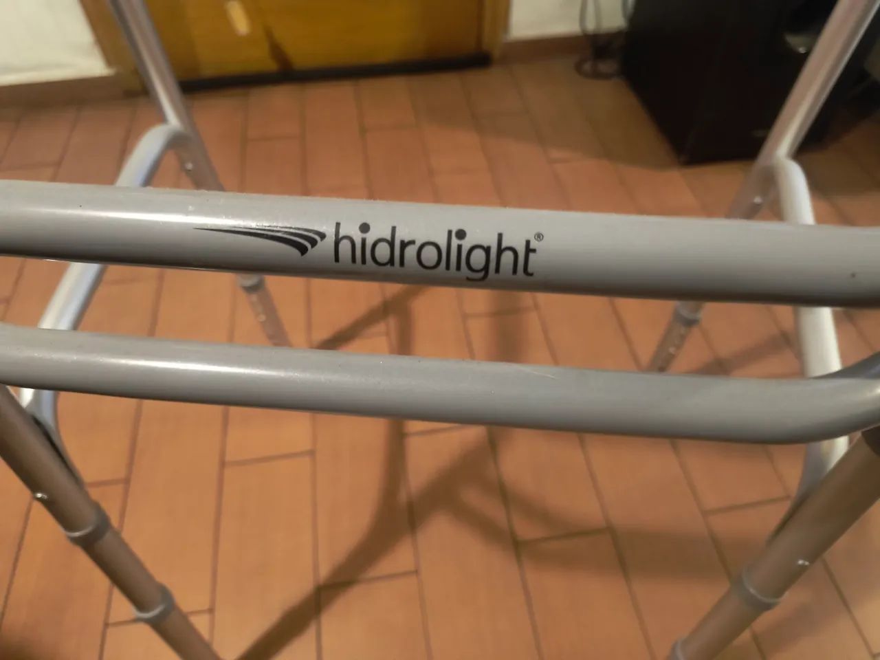 Andador articulado Hidrolight, modelo SC300 - Foto 2