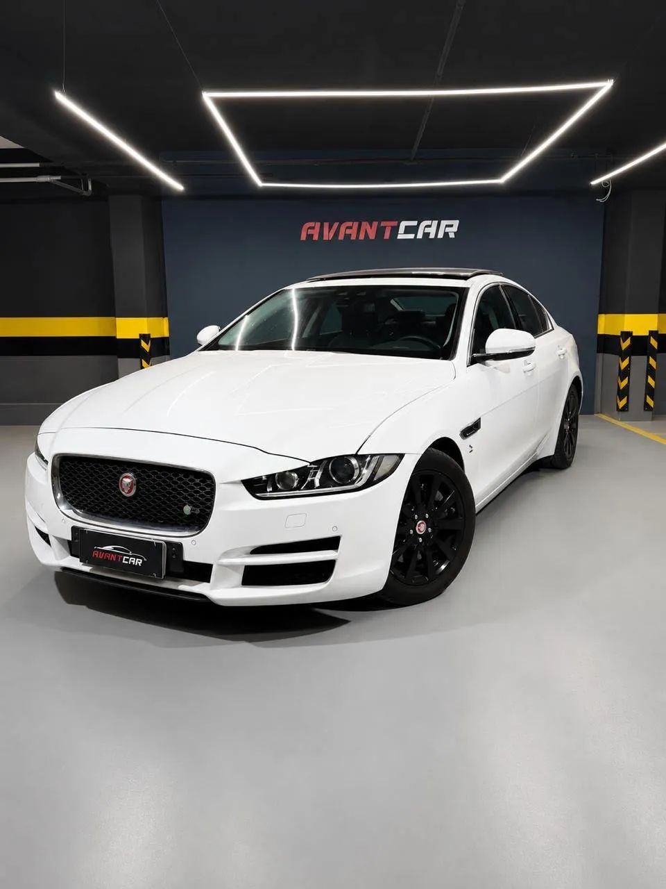 Jaguar XE 2.0 Turbocharged Pure 240cv Aut. 2016