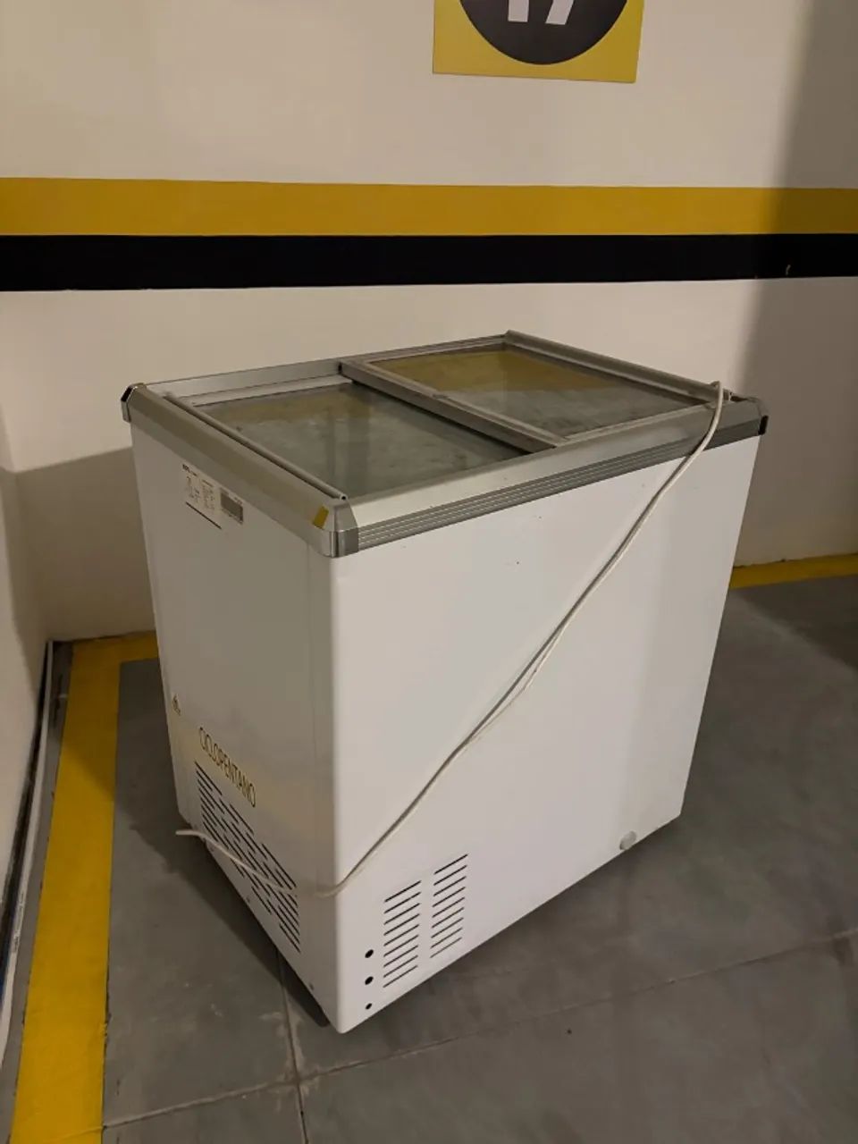 Frizer expositor 120l EOS