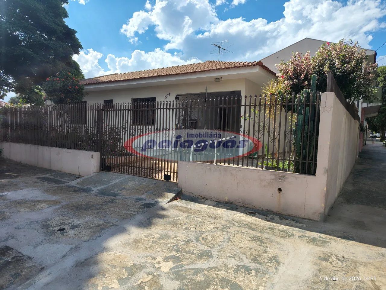 Casa COMERCIAL para alugar no bairro Zona 03 - Maringá/PR