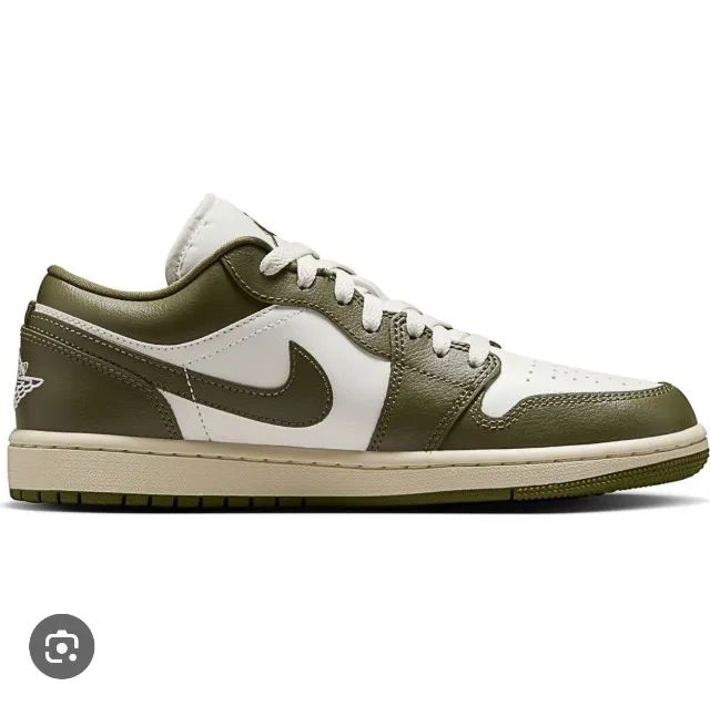 Air Jordan 1 Low.