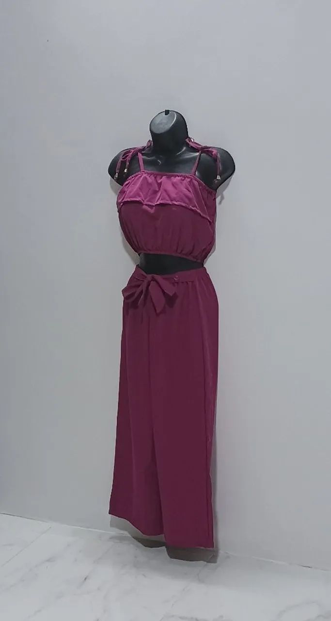 Conjunto juvenil calça e croped 