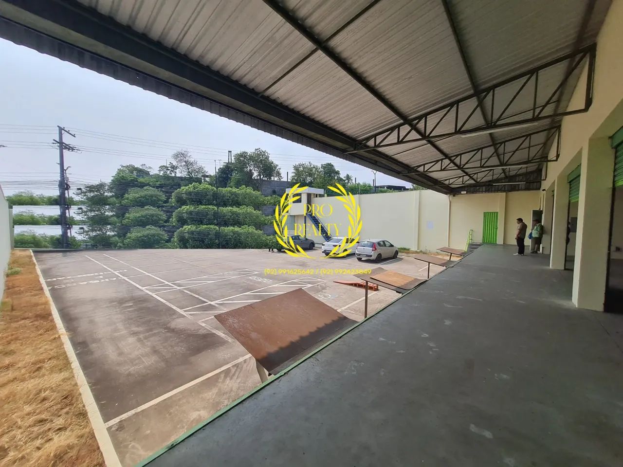 Galpão Habite-se e AVCB  1500 m² com Docas e Pátio -Zona Oeste - Foto 3