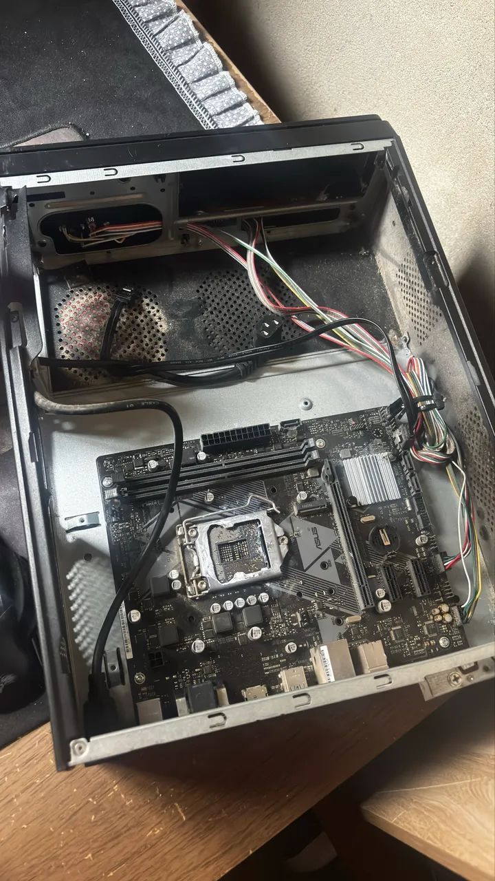 VENDO GABINETE DE PC - Foto 2