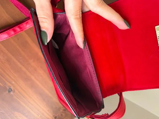 bolsa vermelha com alça regulável - Foto 2