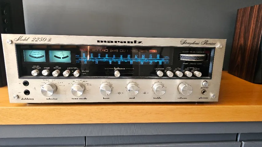 Amplificador Marantz 1070 Estéreo - Console - Equipamentos e
