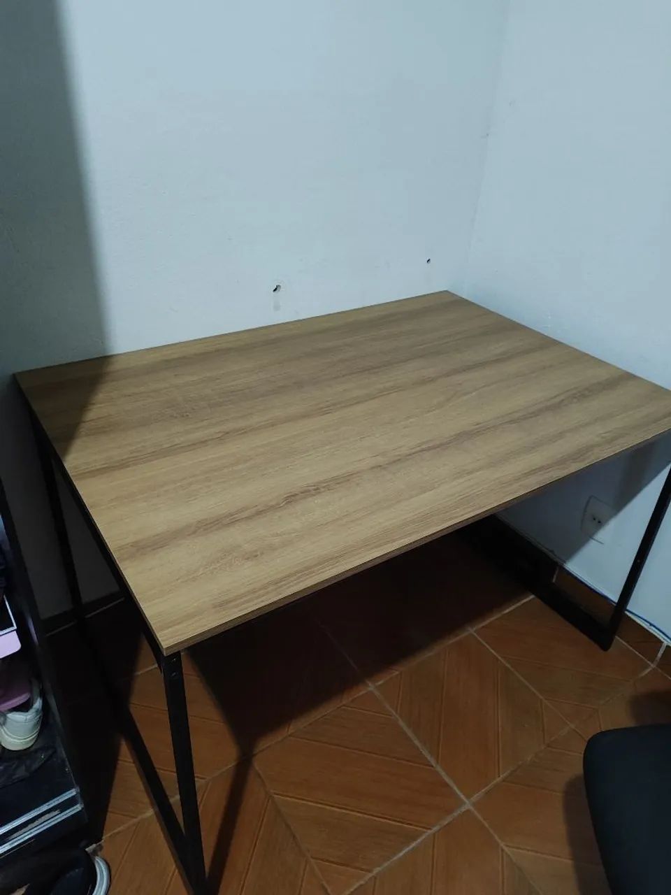 Mesa Nogal 