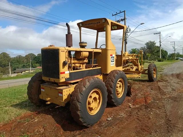 MOTONIVELADORA CATERPILLAR 120B (1984) - REVISADA E PRONTA PARA TRABALHAR! - Foto 3