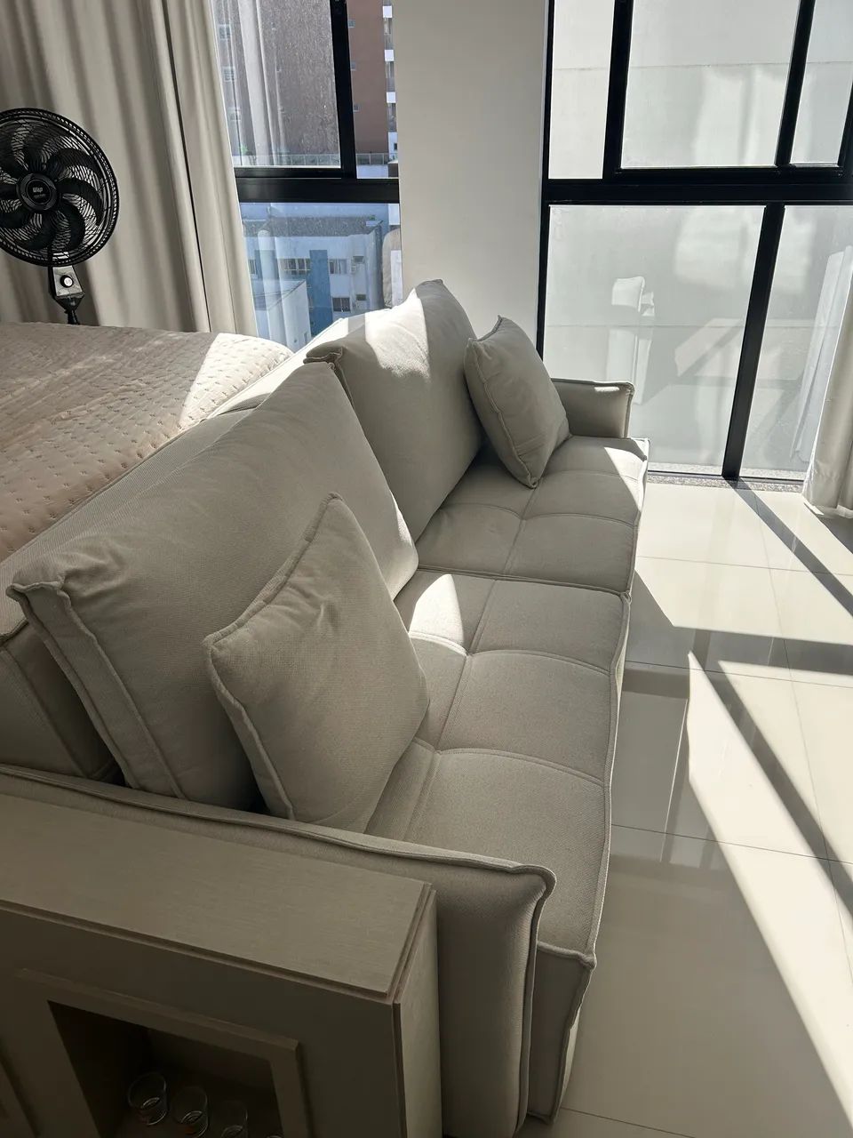 Sofá Retrátil + Sofá-Cama 3 Lugares - Off-White