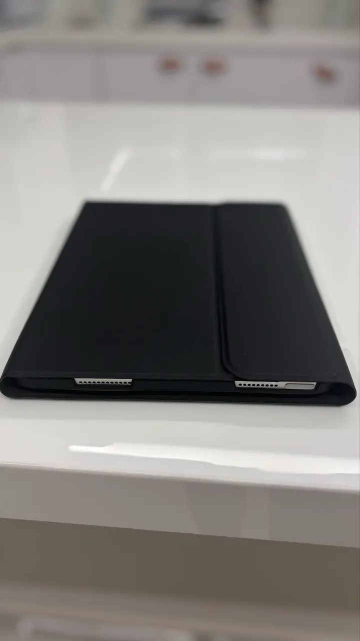 Capa com Teclado para iPad - Estilo Magic Keyboard  - Foto 2