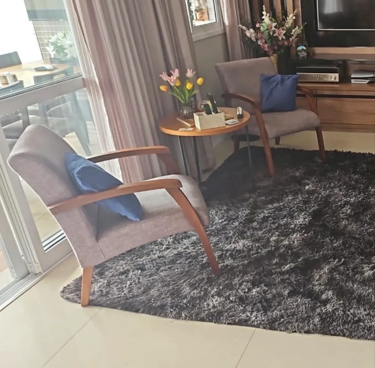 Duas poltronas sala de estar / varanda - Foto 2