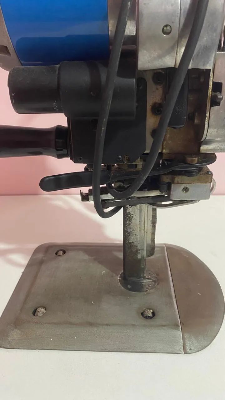 Máquina de corte (tecidos) - Foto 2