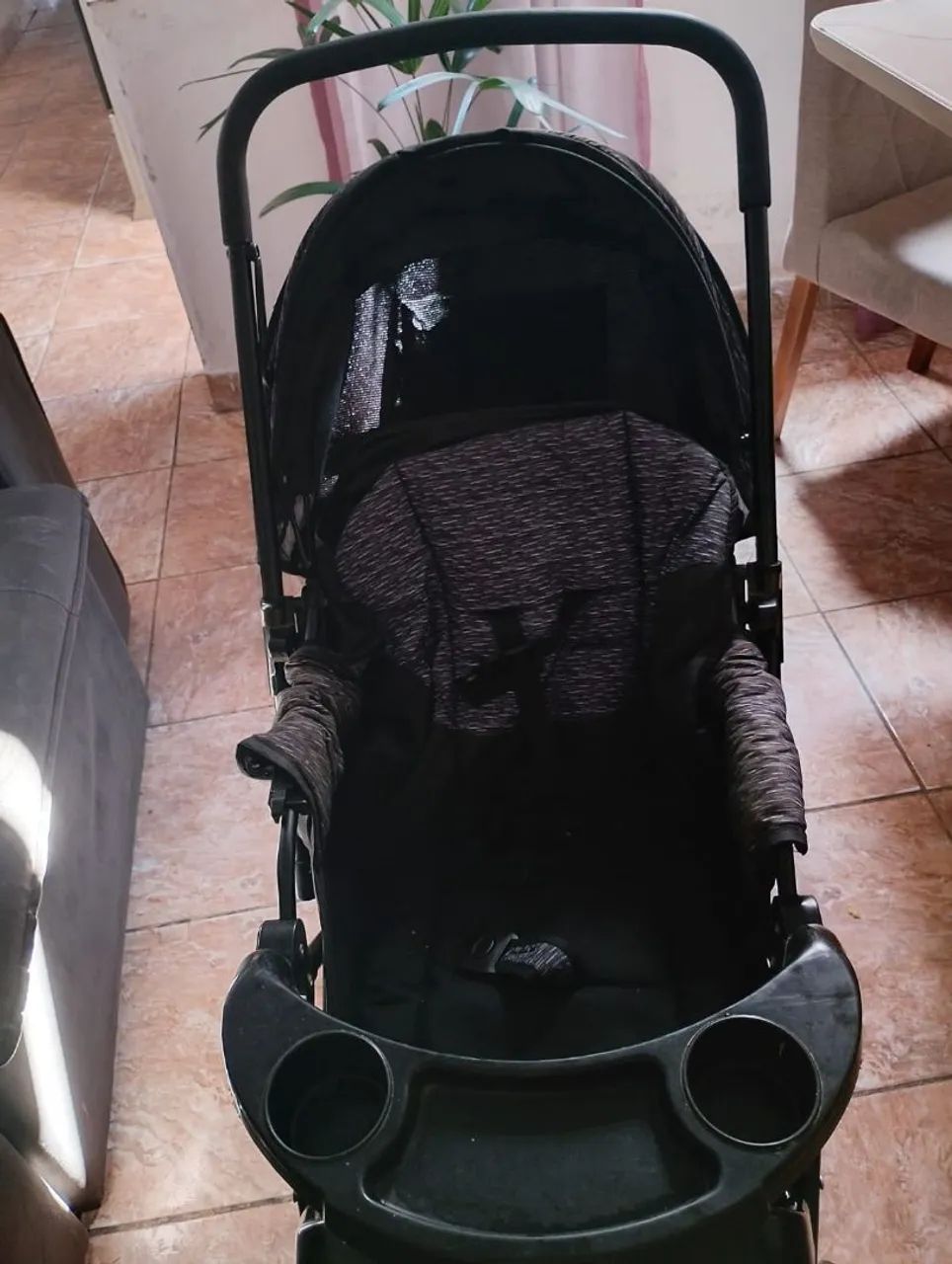 Carrinho de bebê mais bebê conforto  - Foto 2