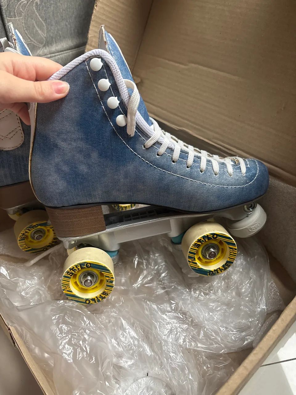 PATINS 4 RODAS RYE USADO APENAS 2X - Foto 3