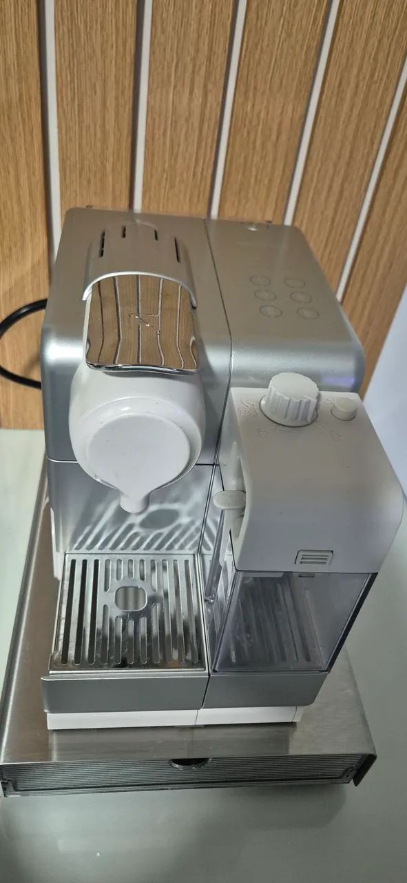 Nespresso Lattissima Touch Plus シルバー Nespresso Lattissima Touch - Eletroportáteis Para Cozinha e