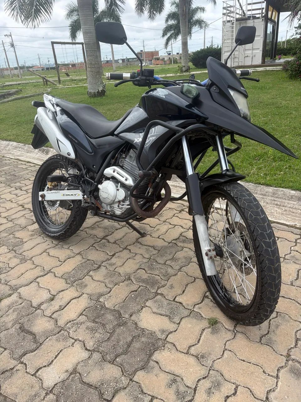 XRE 300