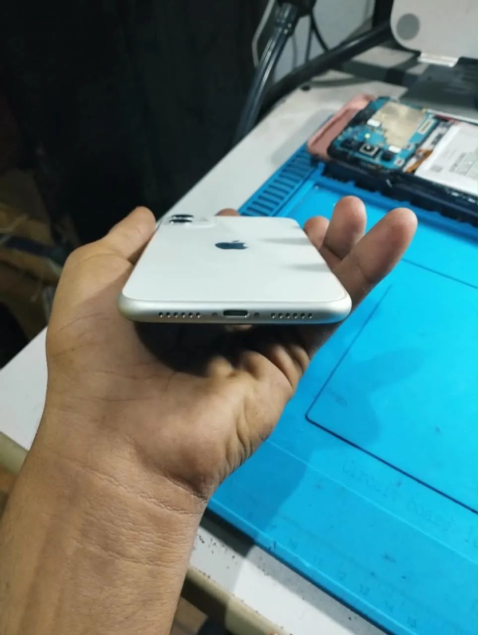 iPhone 11 todo 100% original 