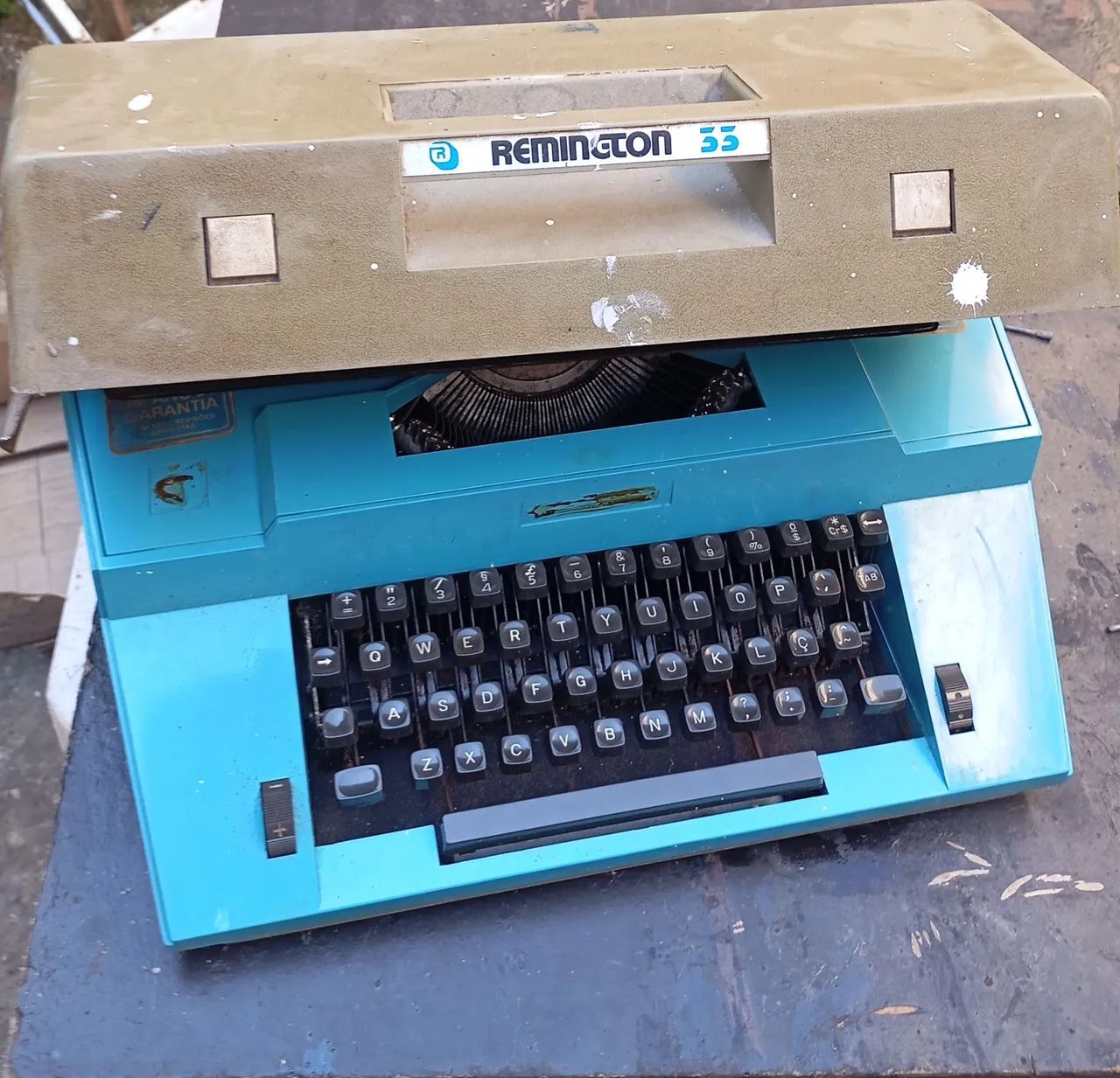 Máquina de escrever antiga 