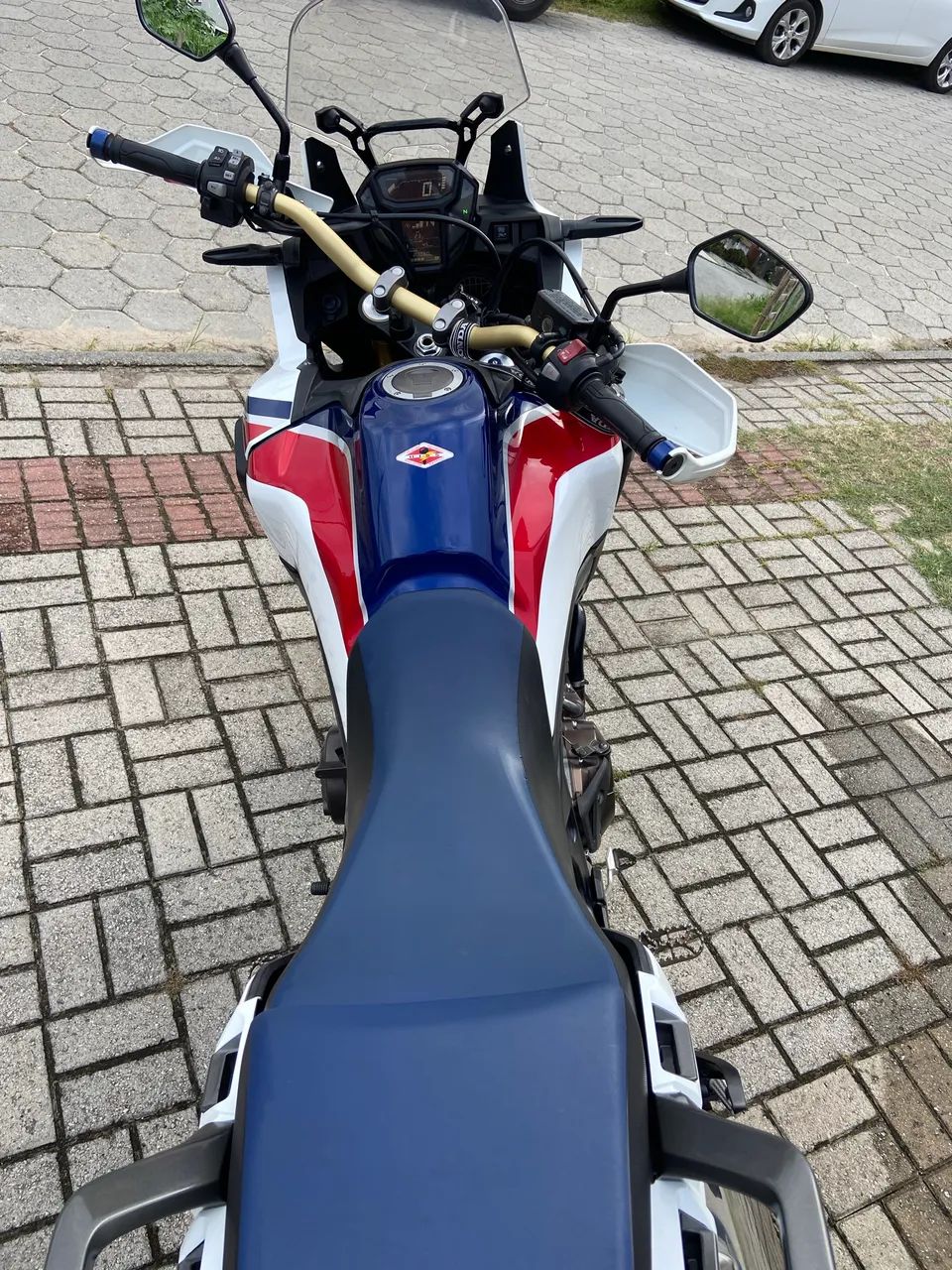 Africa Twin muito nova  - Foto 2
