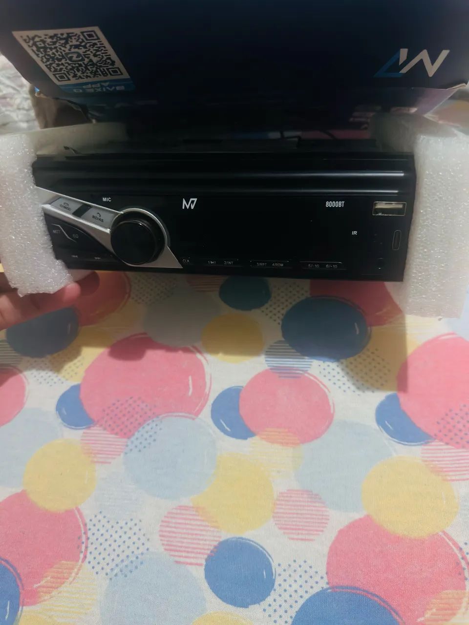 Rádio Bluetooth, USB 