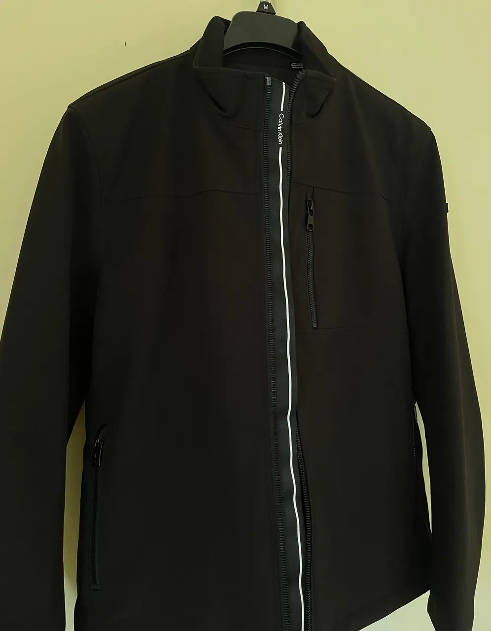 Jaqueta Calvin Klein Soft Shell - Preto  - Foto 2
