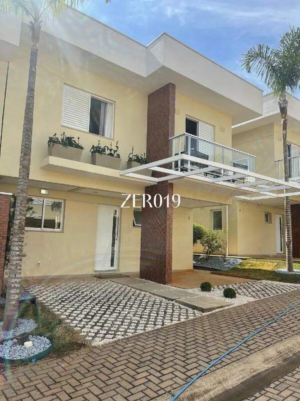 Casa à venda com 4 quartos, sendo 2 suítes no Loteamento Alphaville Campinas - SP