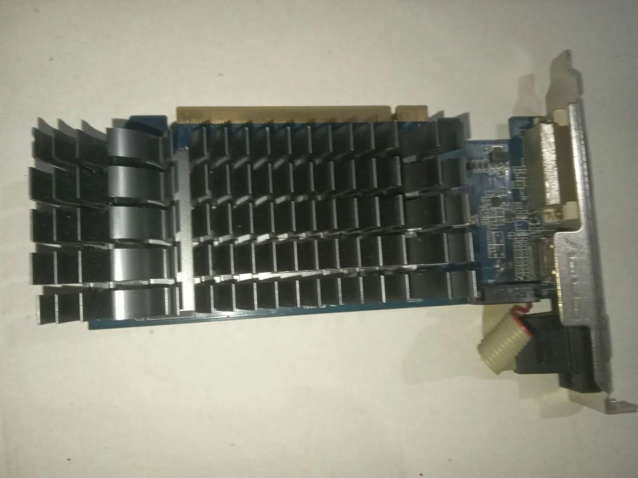 Vendo gt 210 funcionando - Foto 3