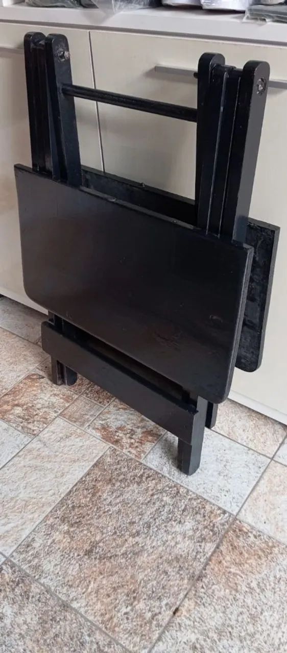 Mesa de madeira e 2 cadeiras  - Foto 5