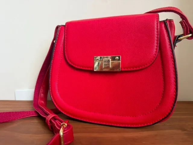 bolsa vermelha com alça regulável - Foto 4