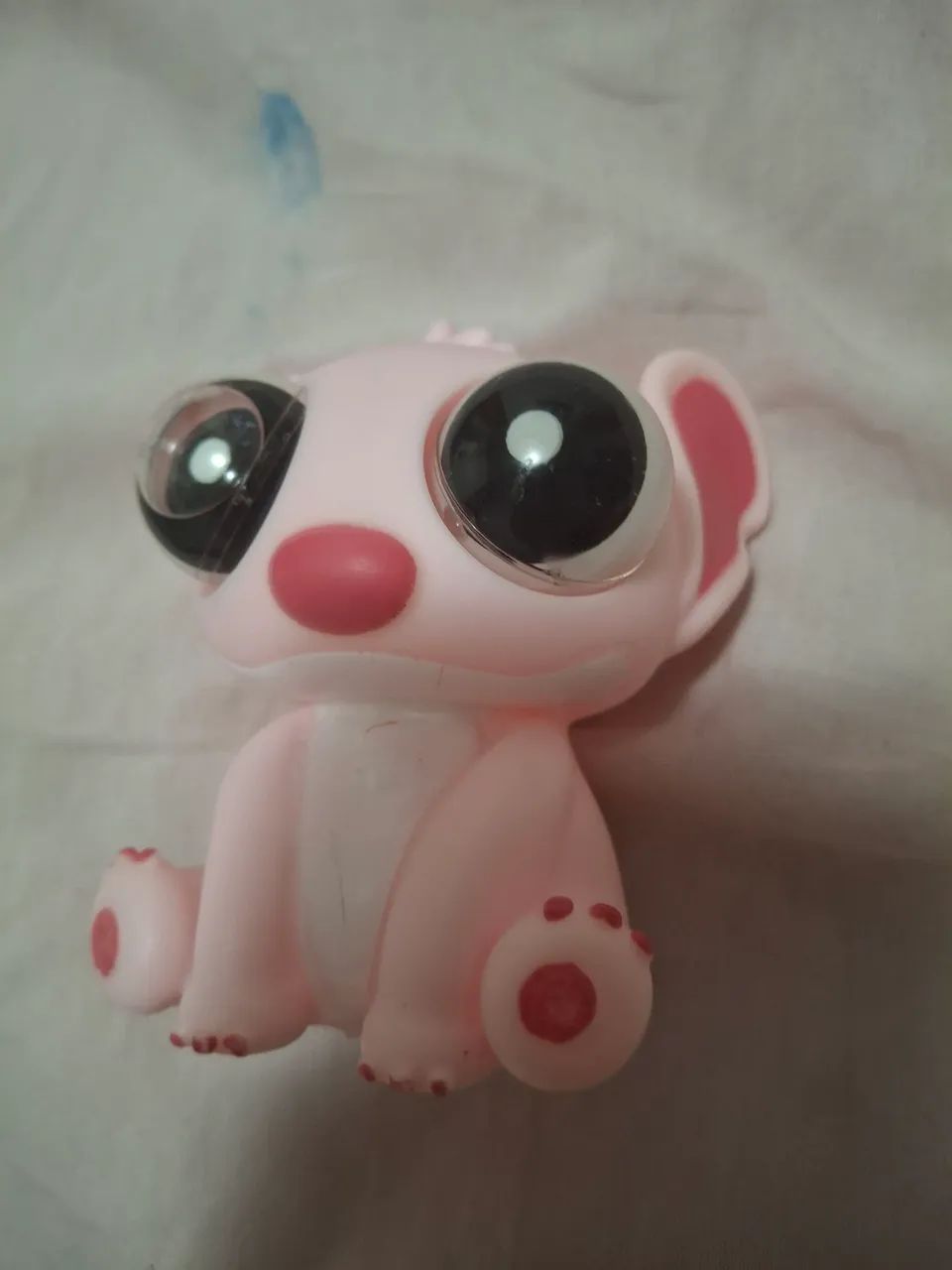 boneco stich emborrachado com 10 cm, olhos que se mexem