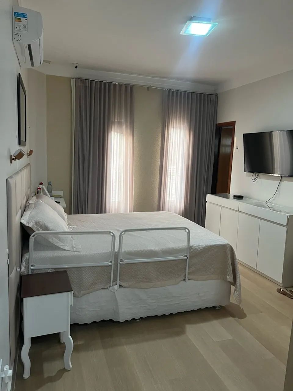 CASA À VENDA | 4 QUARTOS, SENDO 2 SUÍTES - Foto 2
