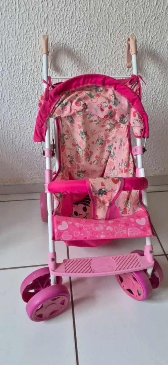 Carrinho de boneca