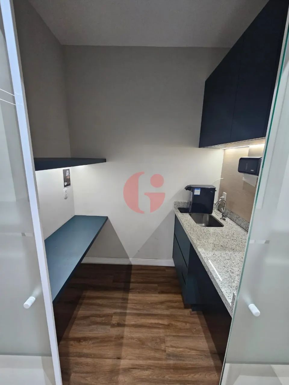 Sala comercial para locação no condomínio Infinity Trinity Tower com 2 banheiro e 2 vaga d - Foto 3