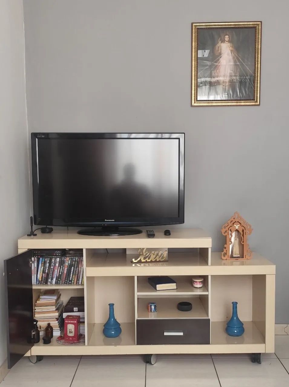 Rack Moderno Bege com Marrom - Perfeito para a sua Sala! - Foto 2