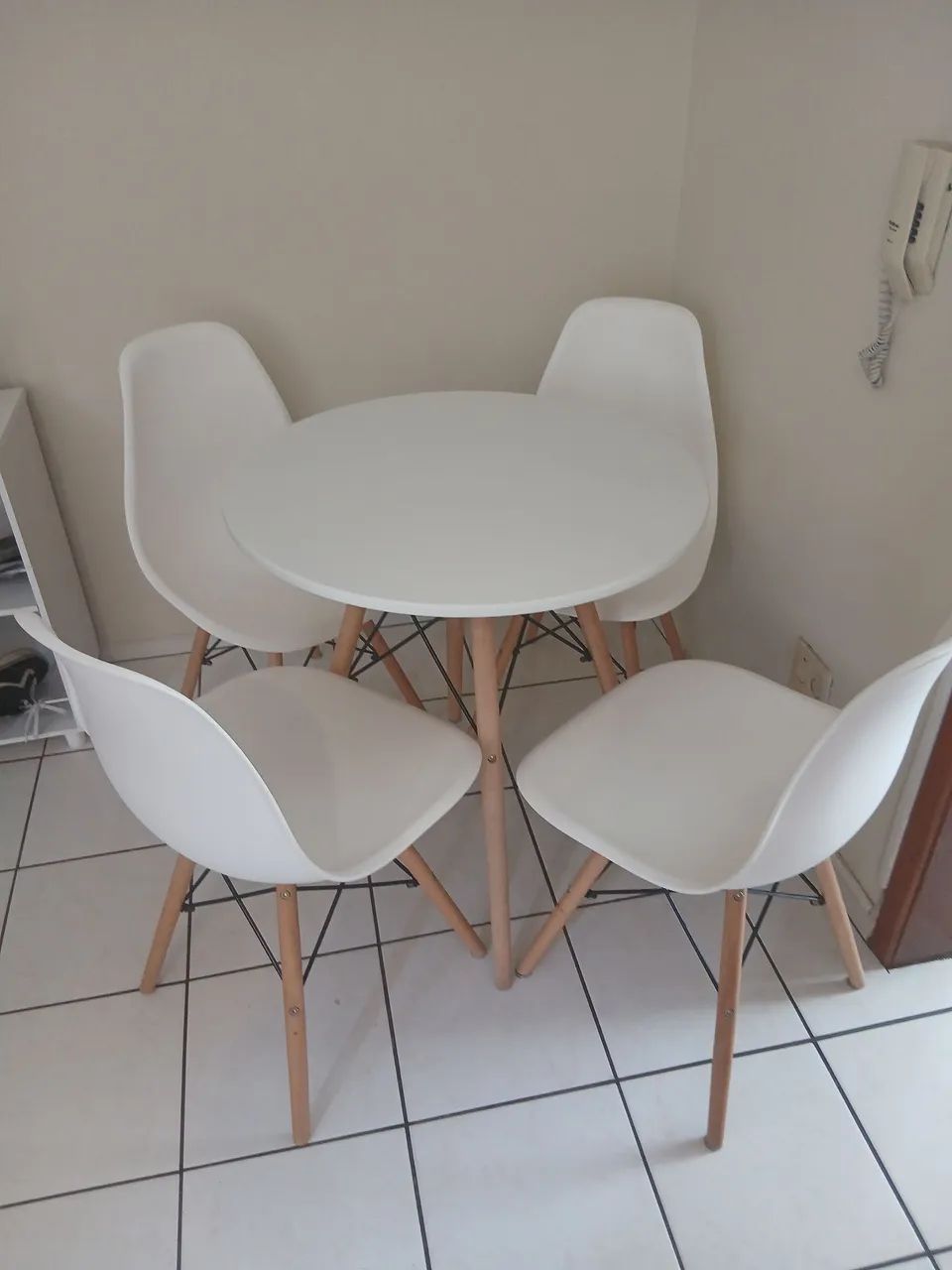 Mesa de Jantar 4 Cadeiras