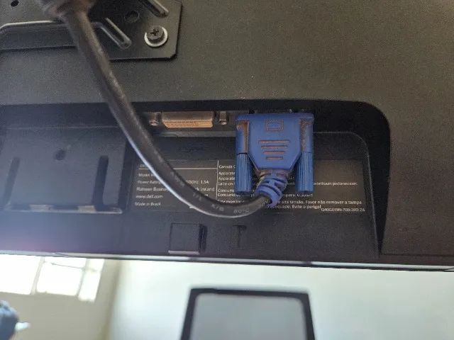 Monitor Dell E1913 com suporte de mesa - Foto 4