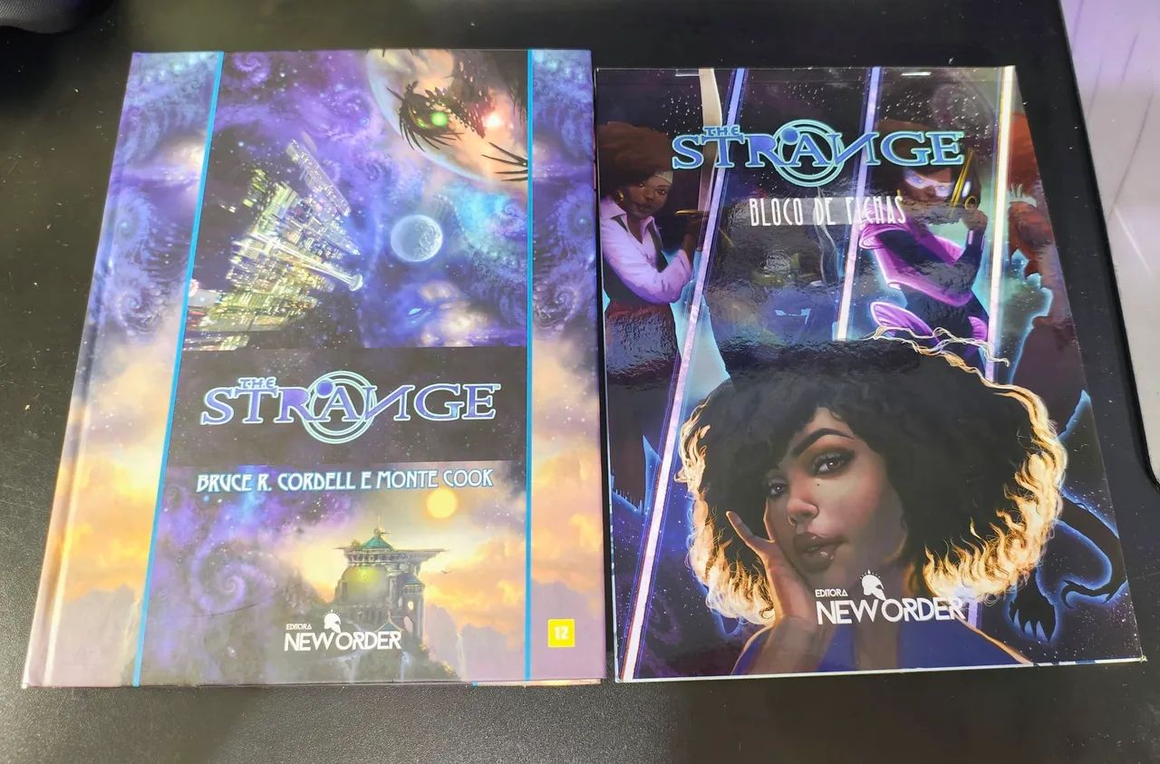 Livro de RPG The Strange