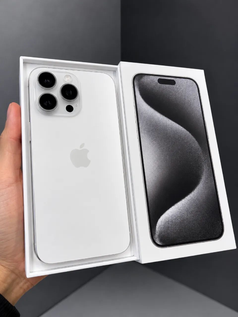 iPhone 15 Pro Max 256GB  Branco 88%
