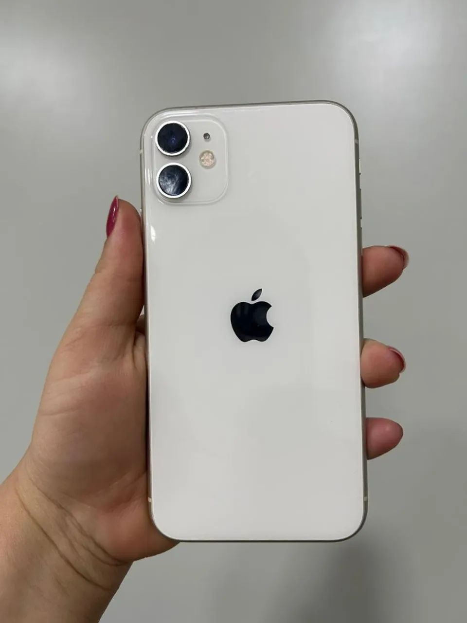 VENDO IPHONE 11 EM ÓTIMO ESTADO