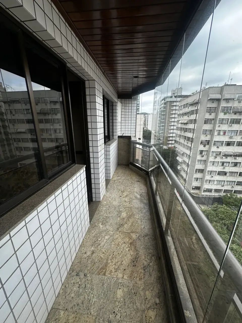 Apartamento de 4 quartos, sendo 2 suítes e 2 vagas de garagem. - Foto 5