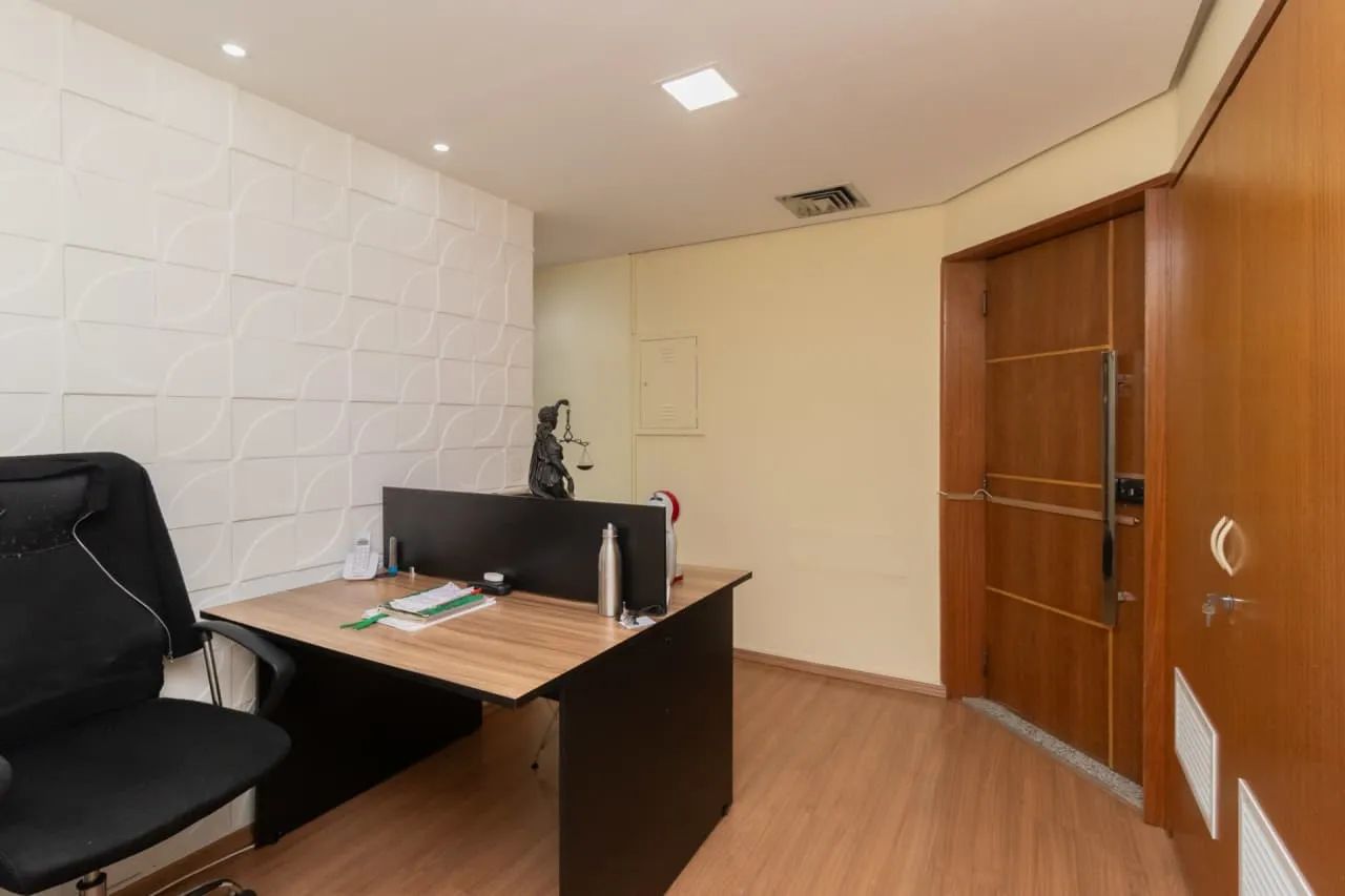 Sala comercial na Avenida da Aclimação, 68 - conjunto 132  75 m²