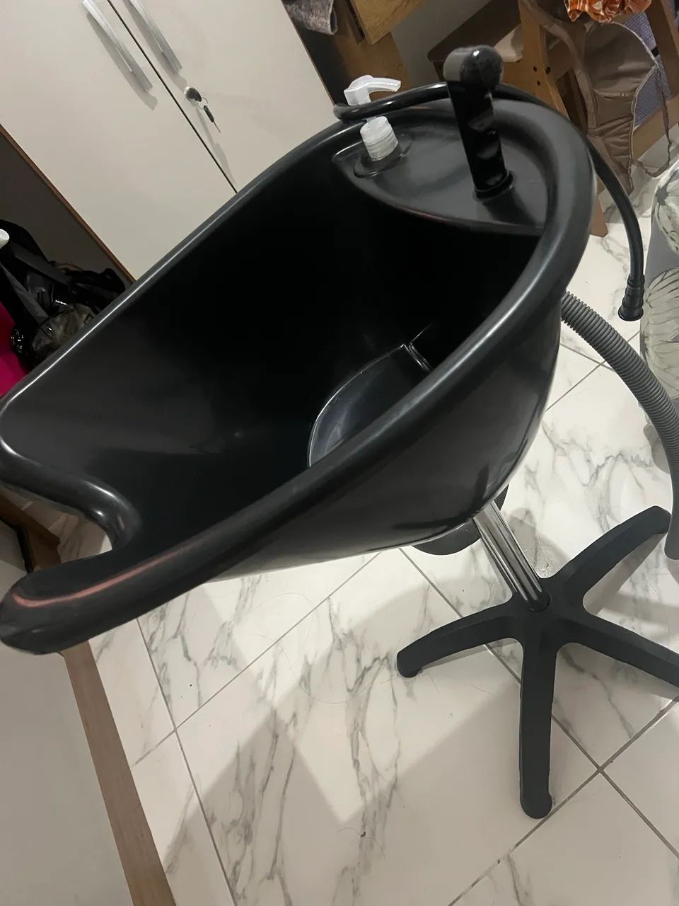 Lavatório portátil para salão 