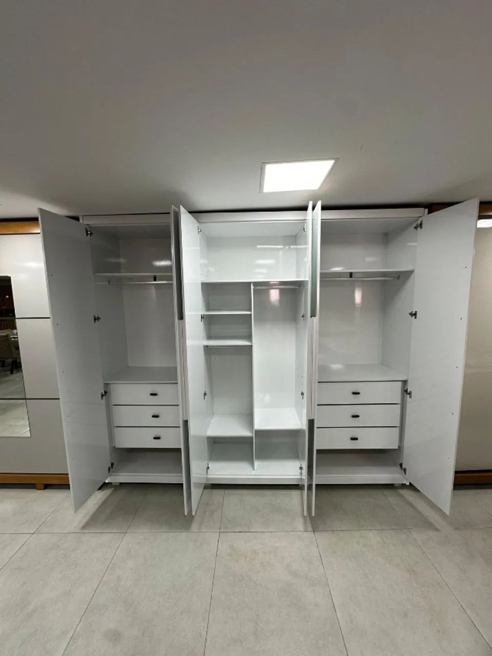 Guarda Roupa 6 Porta 100%MDF Pronta Entrega  - Foto 2