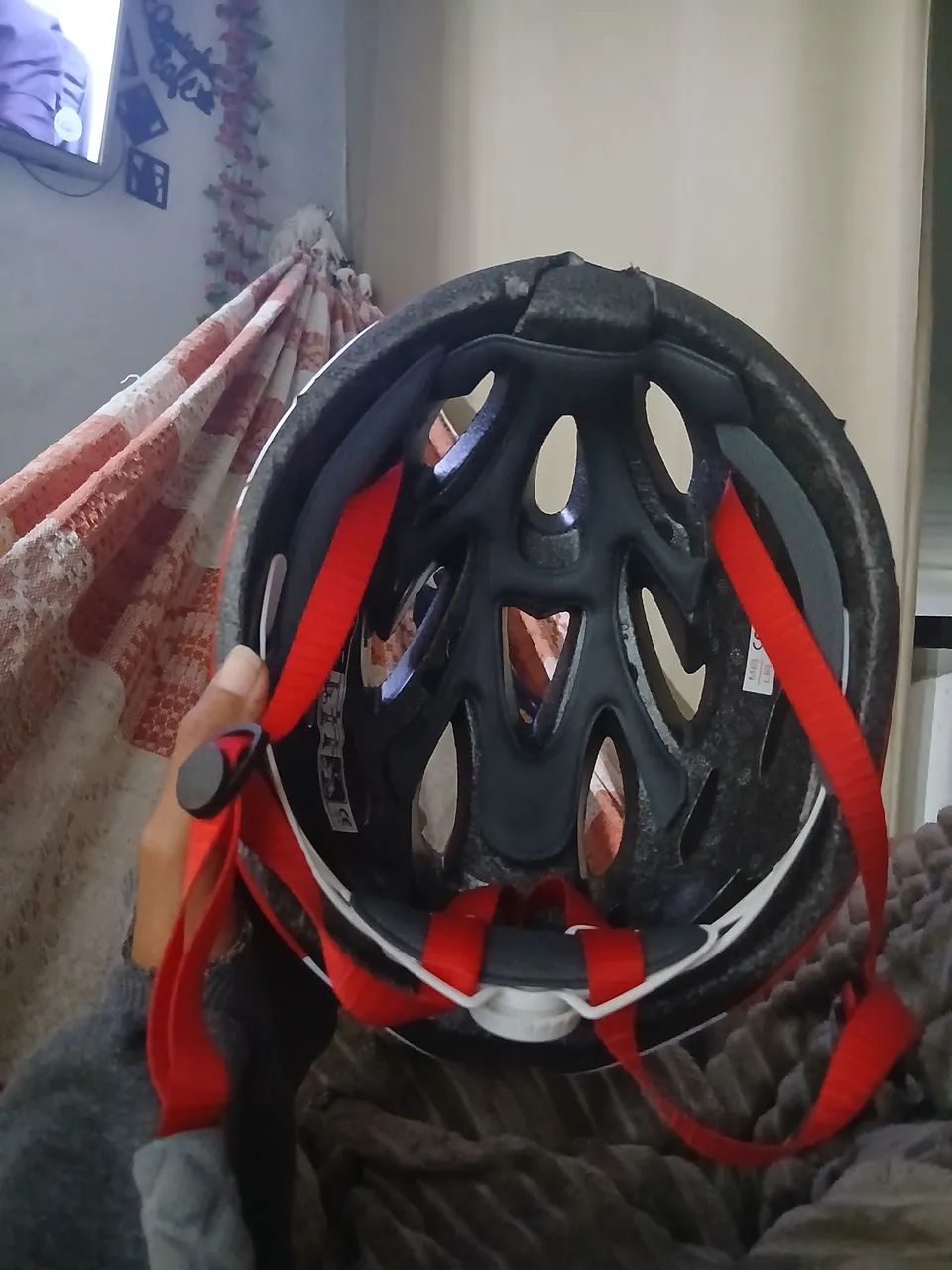 Vendo um capacete de bicicleta - Foto 4